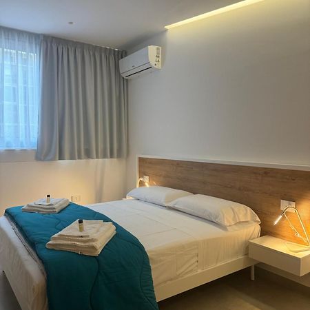 Space Tower Rooms Napoli Bagian luar foto